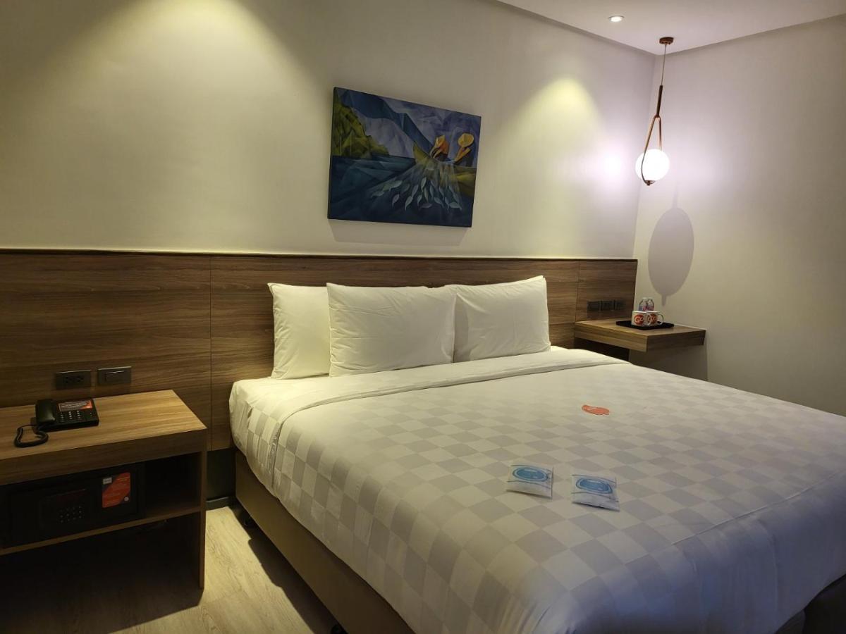 Go Hotels Plus Tuguegarao Zewnętrze zdjęcie